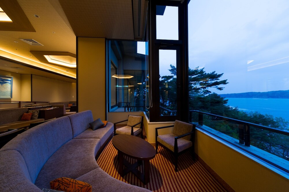 ロビー応接スペース