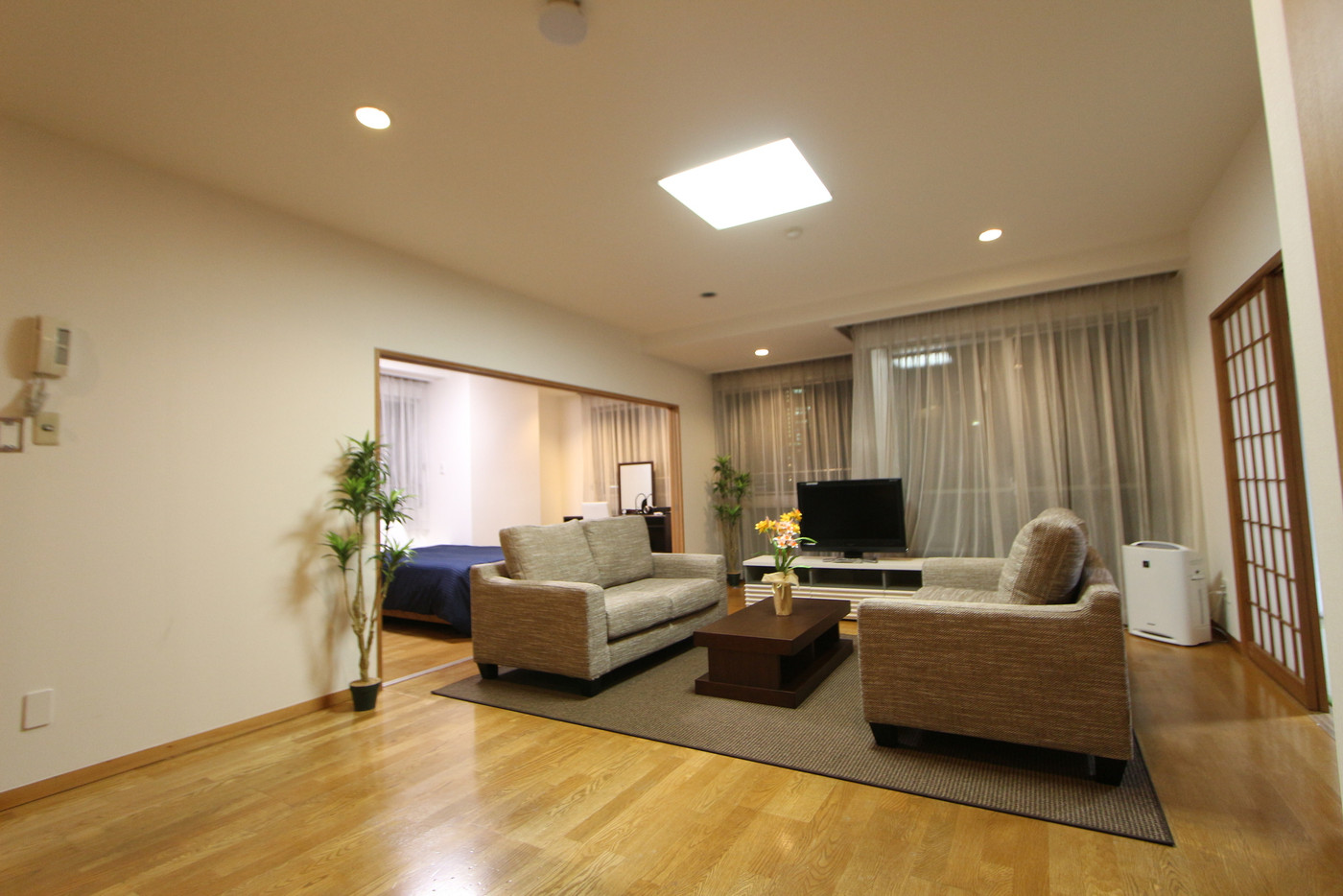 最大7名まで泊まれるお部屋も。DVDプレーヤーの貸出は先着順4058430