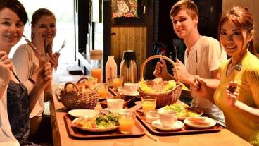 朝食スペース / 9