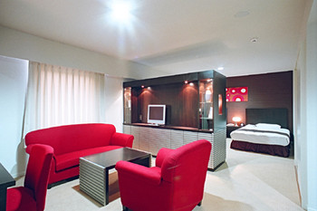 観光やショッピングに便利な市内でステイ。赤ちゃん連れに嬉しいレンタル品も！4059645