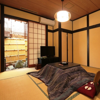 蔵造りのレトロな旅館で女将こだわりの夕食に舌鼓3461215