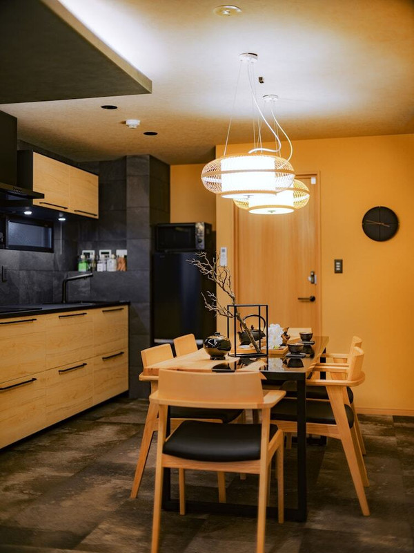 客室内のダイニングエリア