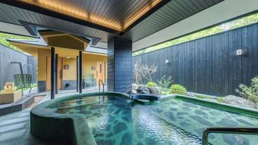 男性露天風呂「夕霧」 / 1