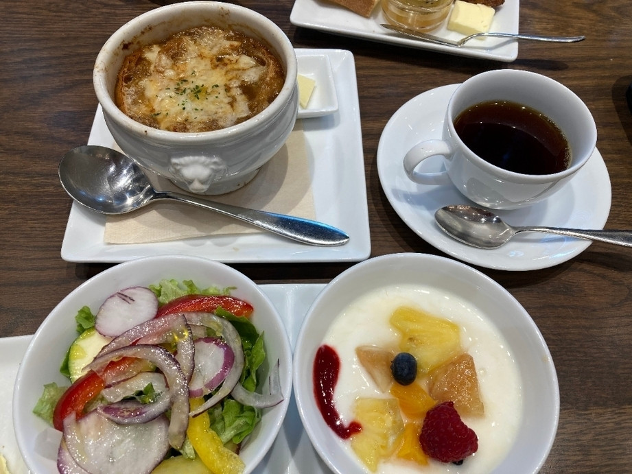 朝食/オニオングラタンスープ例