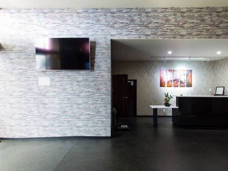 Holiday Pearl Hotel / 3