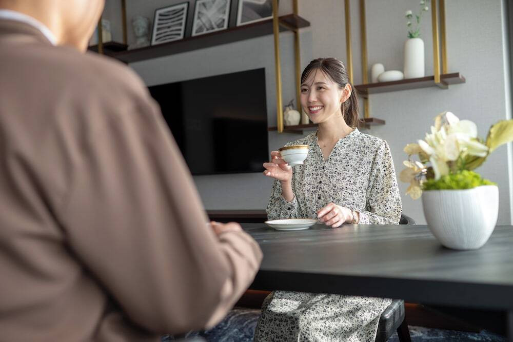 客室内のダイニングエリア