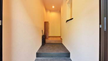 内部エントランス / 2