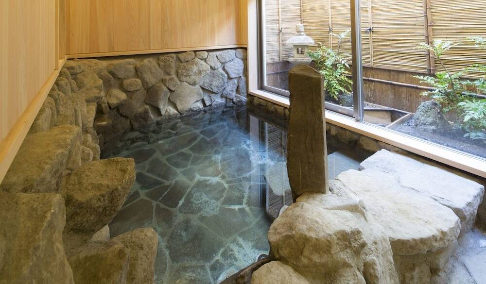 貸切風呂・岩風呂 / 3