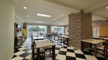 ロビーラウンジ / 4