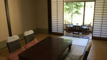 リビング エリア / 8