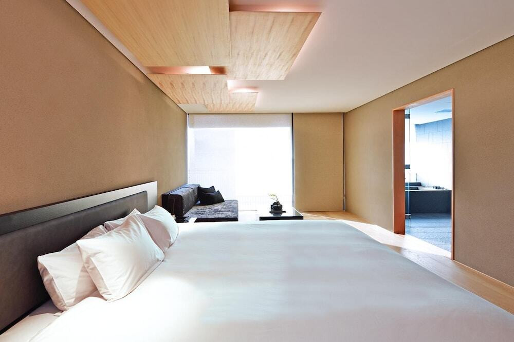 デラックス バルコニー①