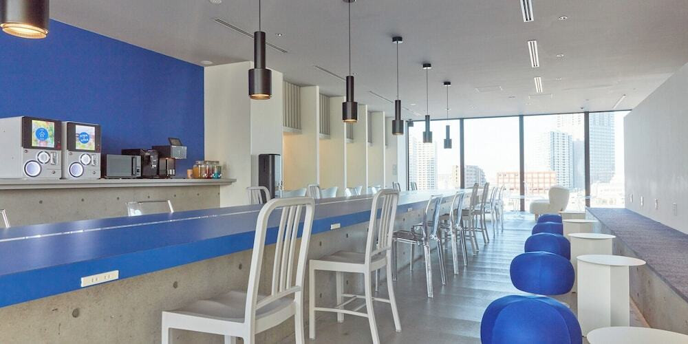 ロビーラウンジ