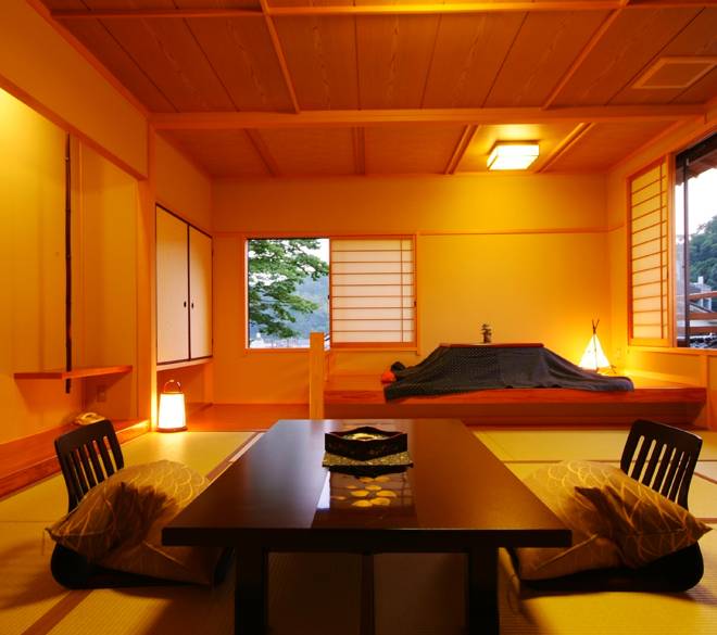 掘り炬燵付き客室 / 4