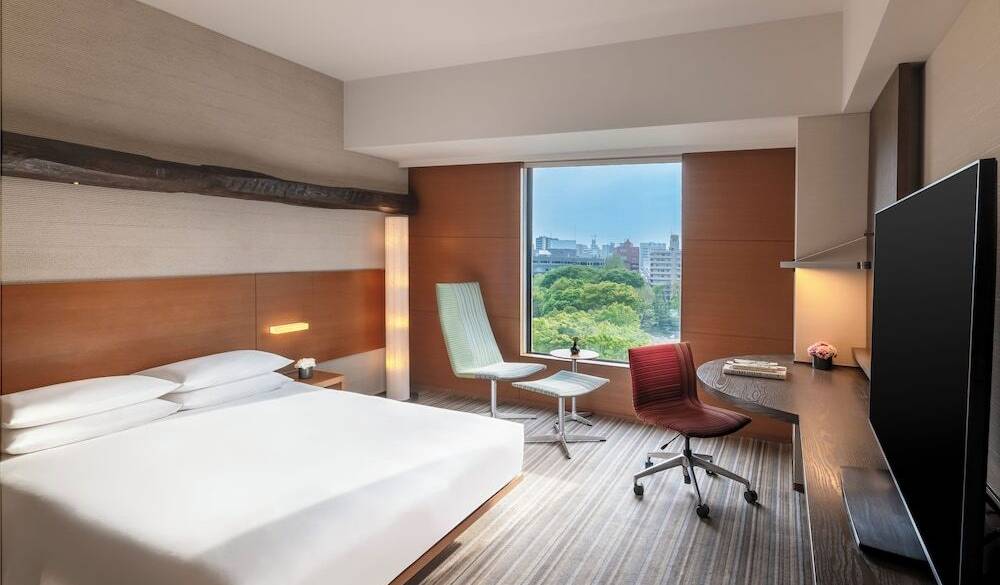 ワンランク上の客室で
特別感に浸る / 1