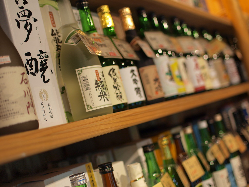 金沢駅で地酒を飲み比べ♪1018254