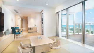 プレミアム ルーム キングベッド 1 台 オーシャンビュー