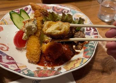 洋食屋 キッチンゴン 六角店