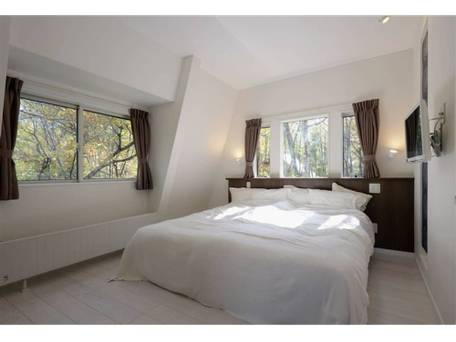 イーグルハウス / 3