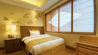 ダブルルーム (1 名様利用)