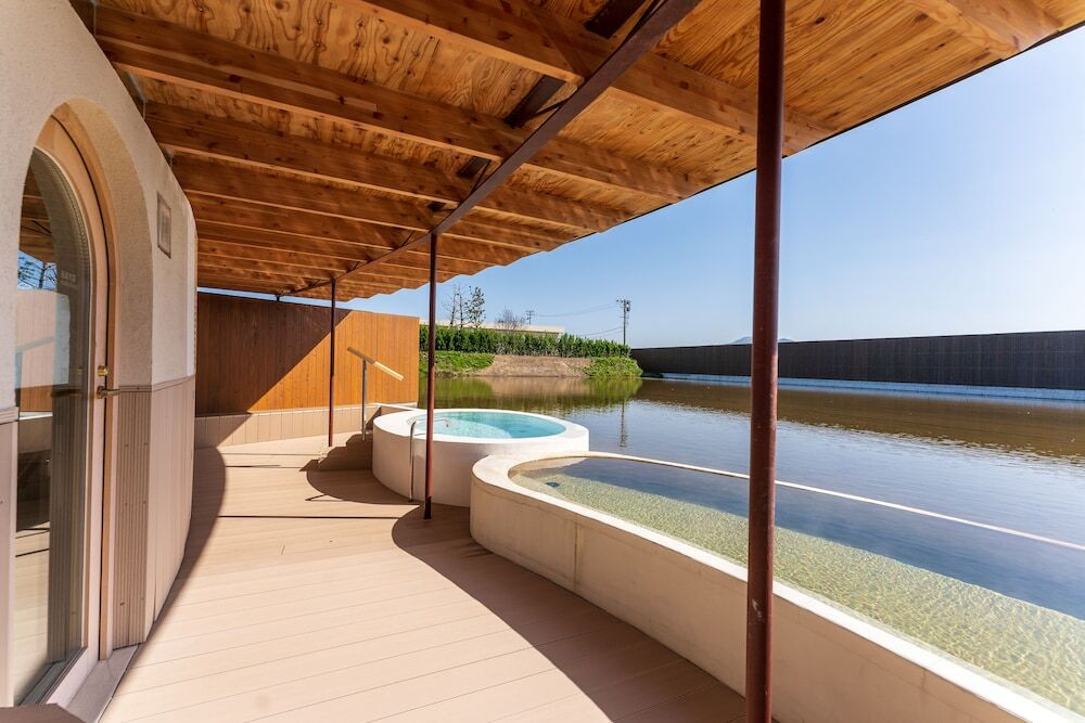 月白の湯・露天風呂