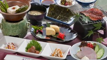 食事・飲み物 / 1