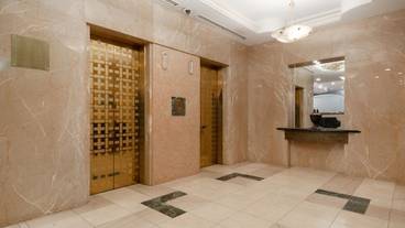 エレベーター / 1