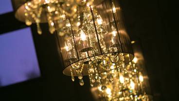 館内のシャンデリア / 17