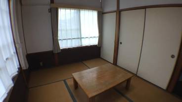 客室内のダイニングエリア / 12