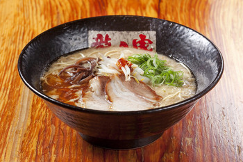 「ラーメン 龍の家 ワンダーシティ店」料理 1196156 とんこつ　こく味680円
