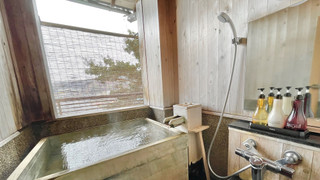 [本館] 庵 ~ 源泉かけ流し半露天檜風呂 - 和洋室