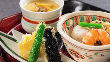 食事・飲み物 / 13