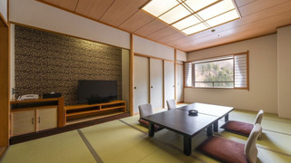 [禁煙] 本館スタンダード 和室 山側 (12畳)