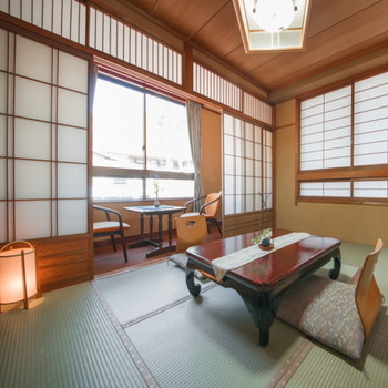 種類豊富な湯船にワクワク!源泉かけ流しの老舗宿3647870