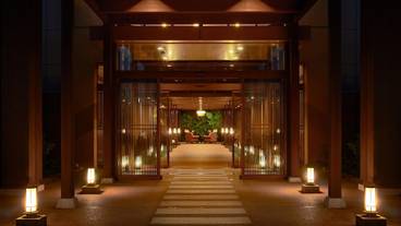 内部エントランス / 2