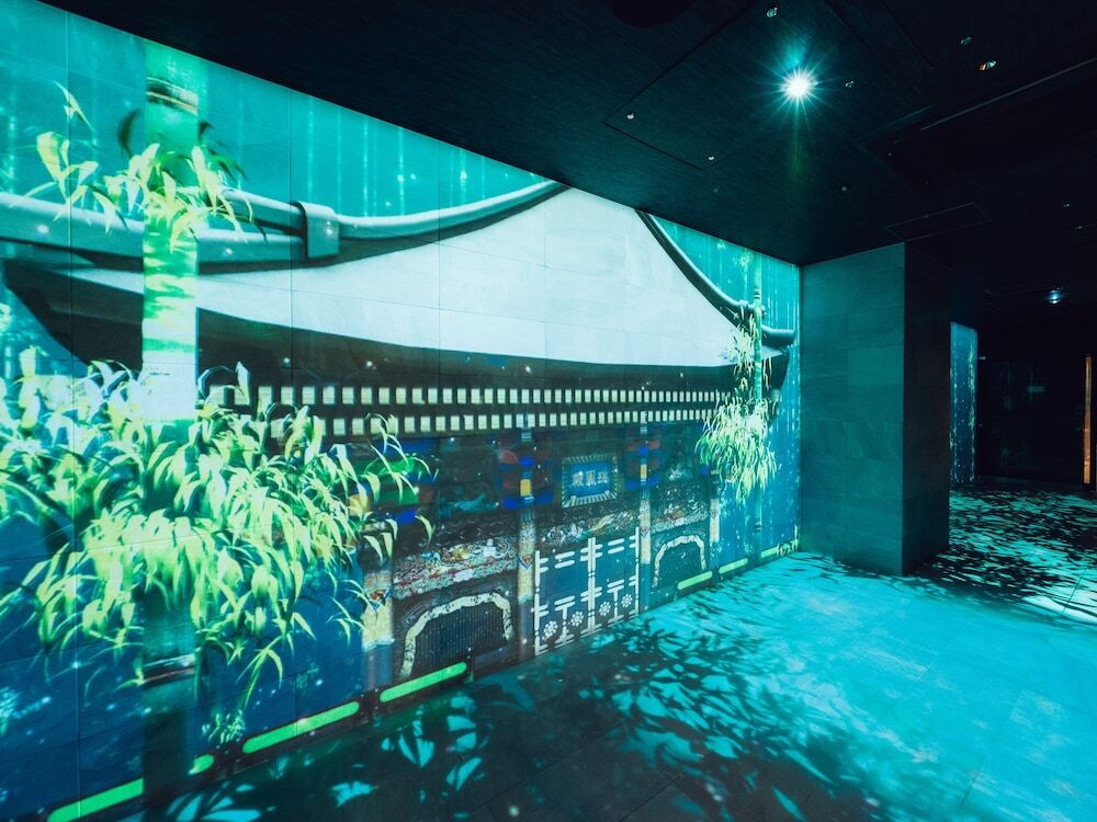フロント