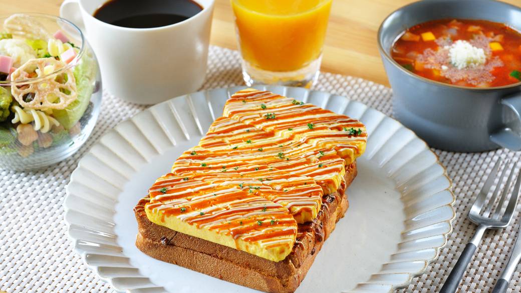 朝食セットのクロックおかん / 4