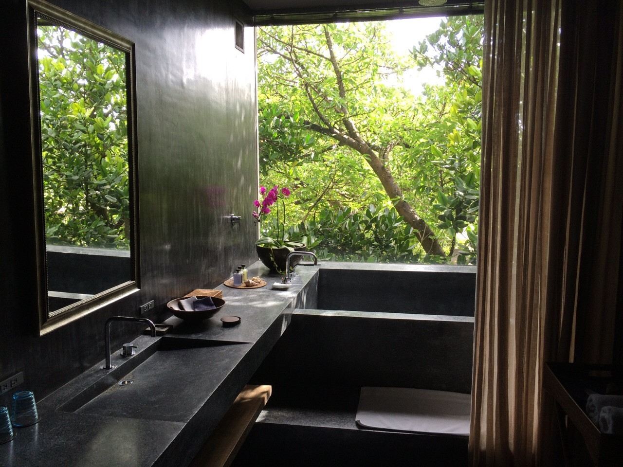 1日1組限定！神聖なフクギの森に佇むシークレットヴィラ3550967