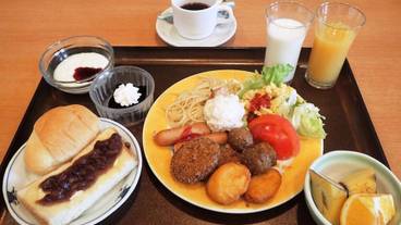 食事・飲み物 / 4