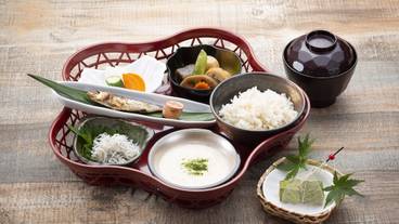 朝食 / 3