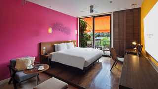 キング [サウナ/クラブラウンジ/ミニバー/バルコニー付]