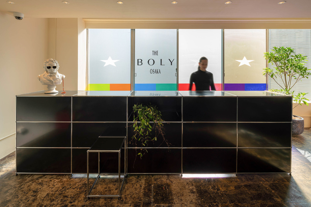 チェックインカウンター