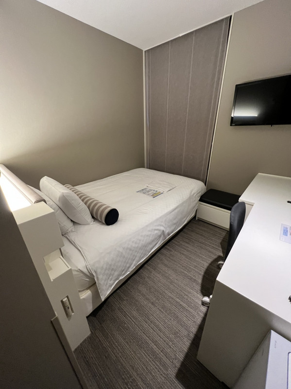 コンパクトで居心地は良い