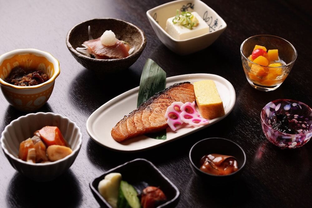 朝食