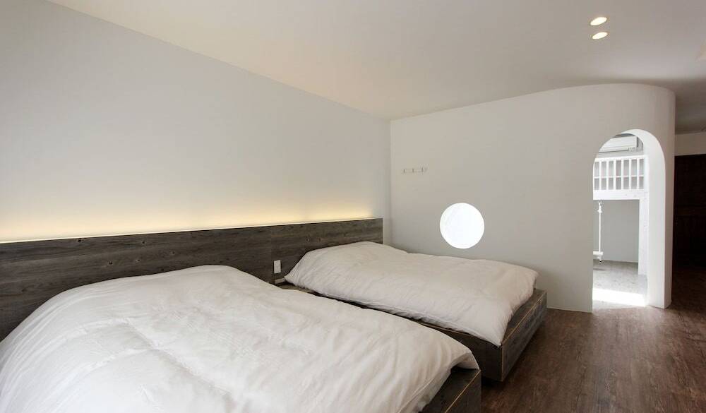 ダブルベッド　ベッドルーム / 5