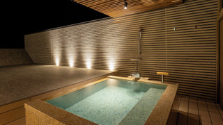 Japanese Style Room with Outdoor Jacuzzi