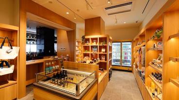 ギフト ショップ / 7