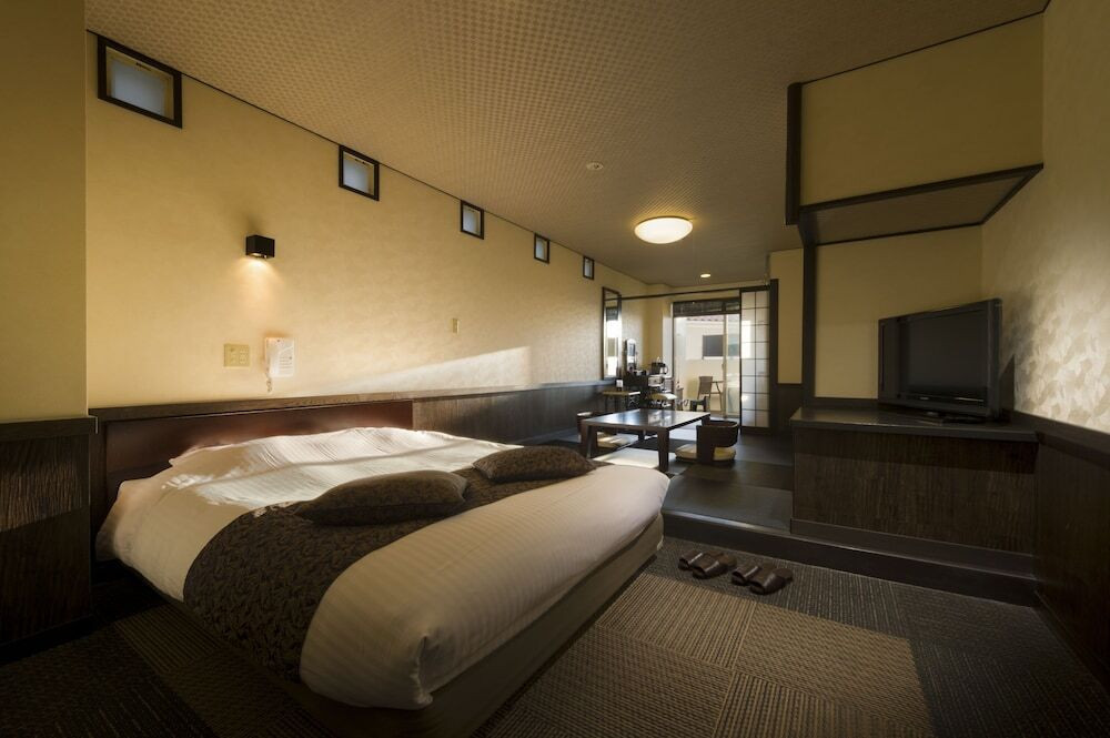 BEAUTY＆SPA RESORT IZU 頬杖の刻（ビューティー アンド スパリゾート イズ ホオヅエノトキ） / 3