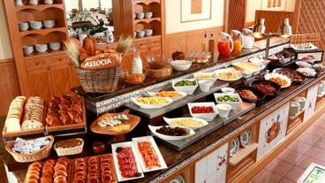 朝食ビュッフェ / 3