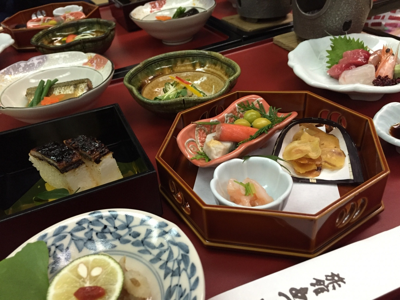 世界遺産の中に建つ歴史と伝統の宿3847022