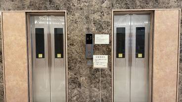 エレベーター / 1